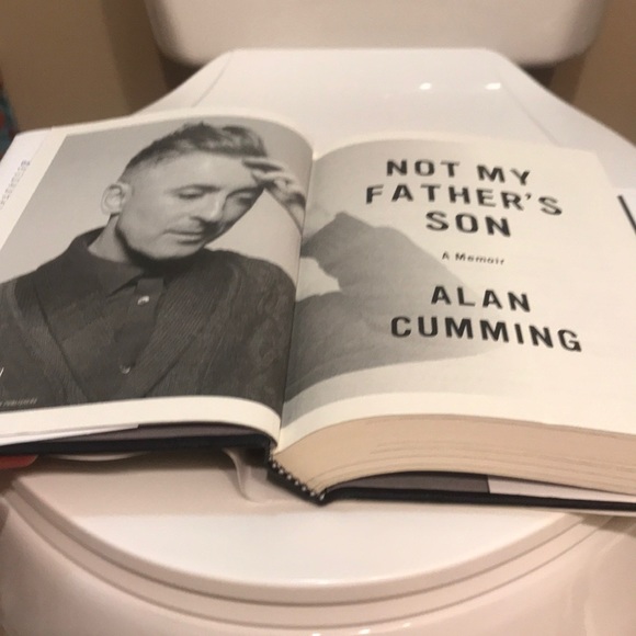 ⚡️FP⚡️Alan Cumming “Not My Father’s Son” book - Picture 5 of 9
